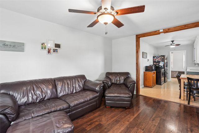 304 2nd Street SE, Bondurant, IA 50035