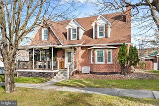 195 W GRAVEL LN, Romney, WV 26757