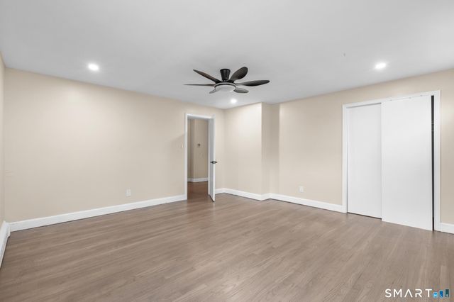 12 Homestead Place, Branford, CT 06405