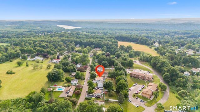 12 Homestead Place, Branford, CT 06405