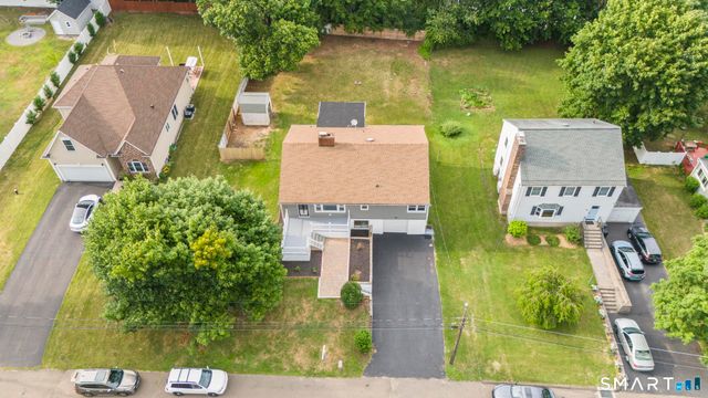 12 Homestead Place, Branford, CT 06405