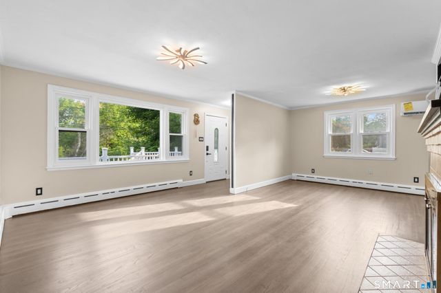 12 Homestead Place, Branford, CT 06405