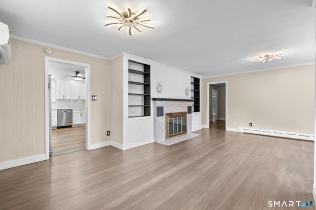 12 Homestead Place, Branford, CT 06405