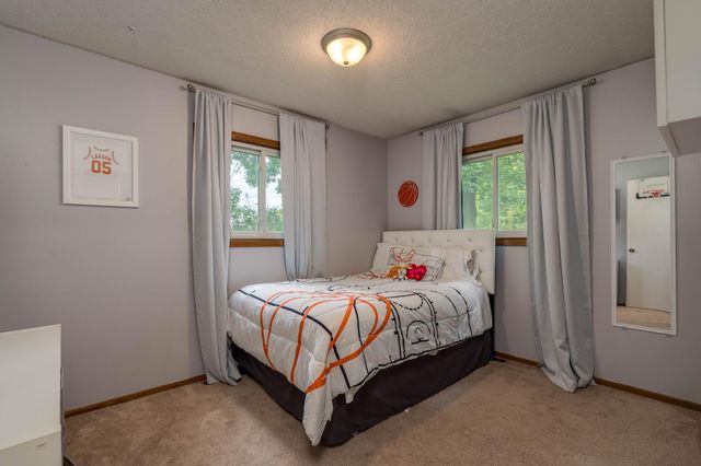 129 Mary Circle, North Mankato, MN 56003