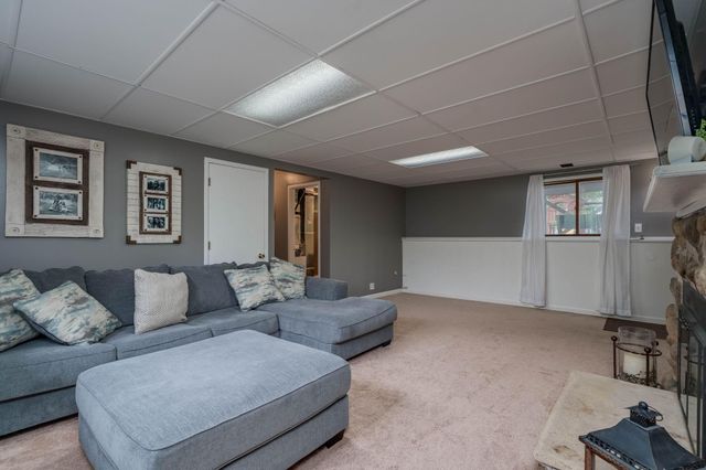 129 Mary Circle, North Mankato, MN 56003