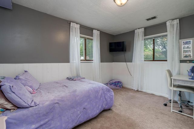 129 Mary Circle, North Mankato, MN 56003