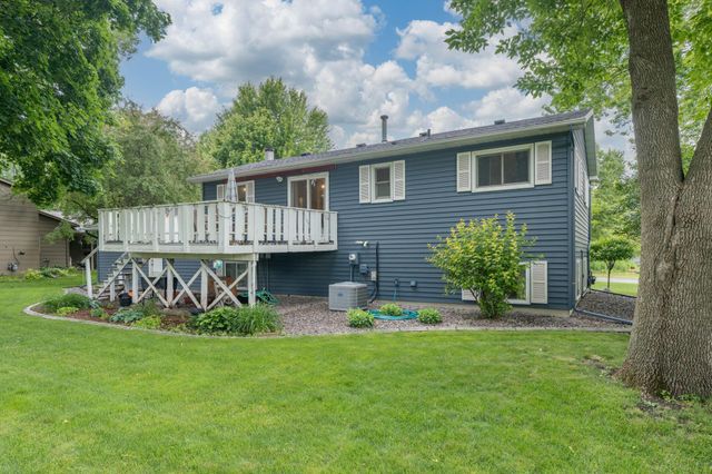 129 Mary Circle, North Mankato, MN 56003