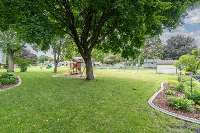 129 Mary Circle, North Mankato, MN 56003