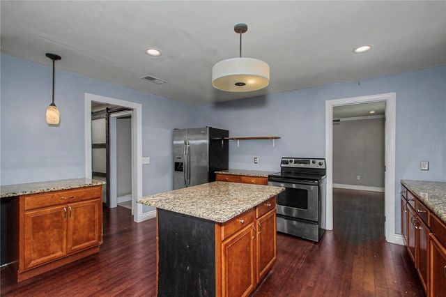 1916 SE 14TH AVENUE, Ocala, FL 34471