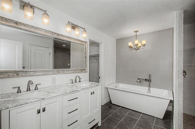 1916 SE 14TH AVENUE, Ocala, FL 34471