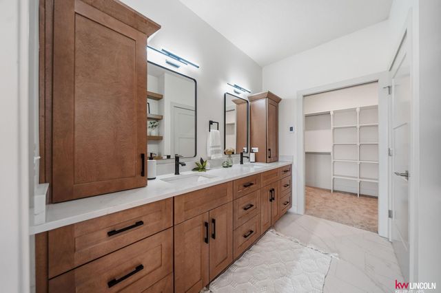 9432 S 87th Street, Lincoln, NE 68526