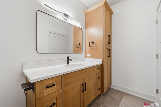 9432 S 87th Street, Lincoln, NE 68526