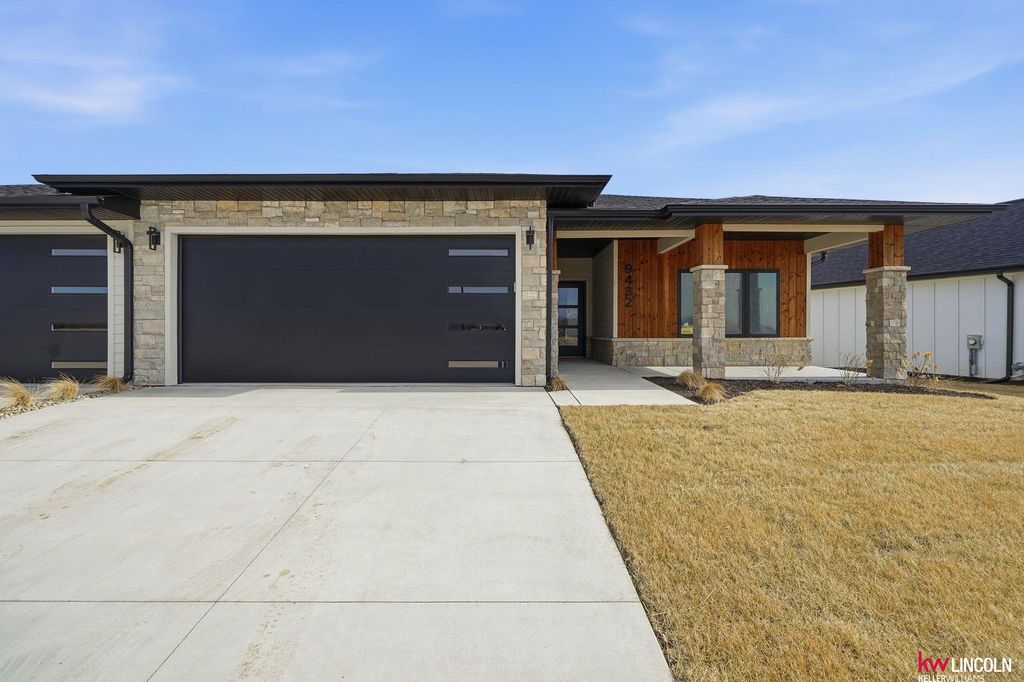 9432 S 87th Street, Lincoln, NE 68526