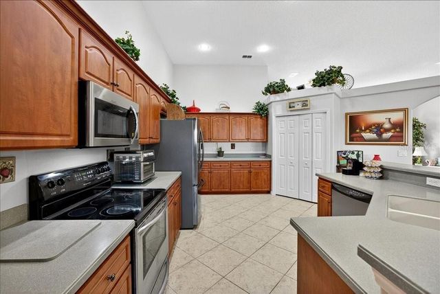 28 FANSHAWE LANE, Palm Coast, FL 32137