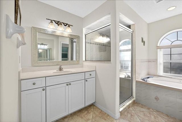 28 FANSHAWE LANE, Palm Coast, FL 32137