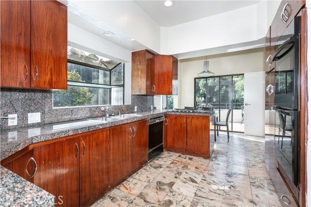 3965 Alta Mesa, Studio City (los Angeles), CA 91604