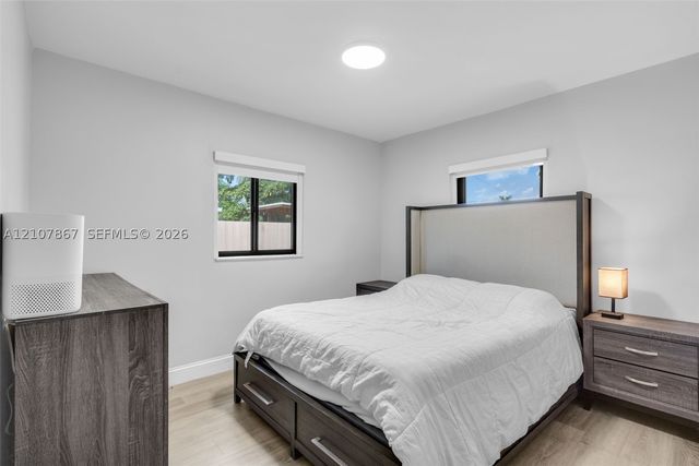 6100 NE 2nd Ter, Oakland Park, FL 33334
