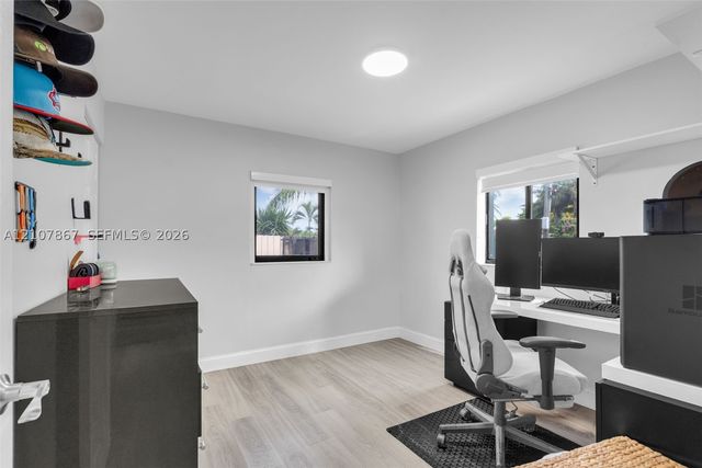 6100 NE 2nd Ter, Oakland Park, FL 33334