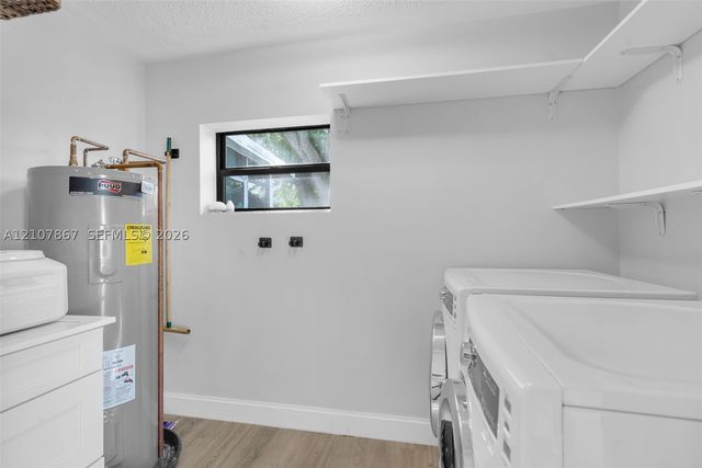 6100 NE 2nd Ter, Oakland Park, FL 33334