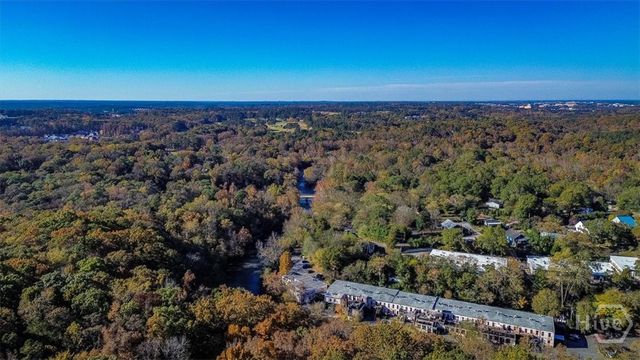 585 White Circle 17, Athens, GA 30605