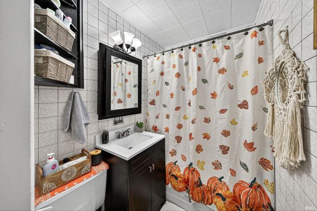 418 W Superior Street, Osceola, IN 46561