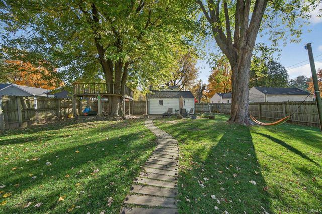 418 W Superior Street, Osceola, IN 46561