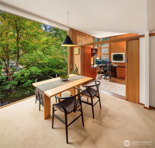 220 130th Avenue SE, Bellevue, WA 98005