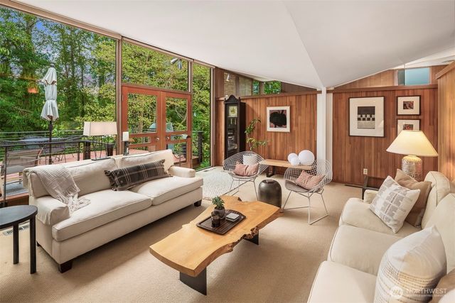 220 130th Avenue SE, Bellevue, WA 98005