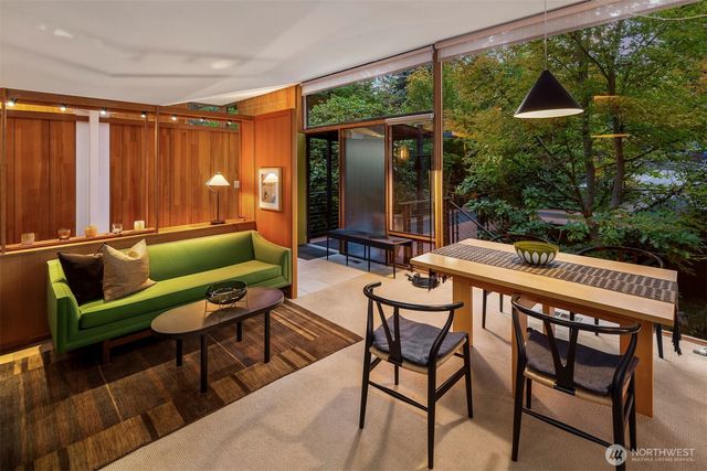 220 130th Avenue SE, Bellevue, WA 98005