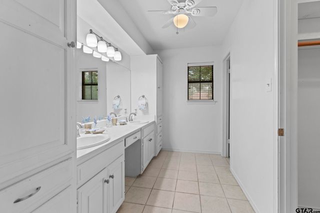 1743 Barbara Ct, Hideaway, TX 75771