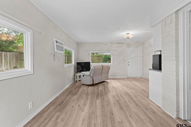1743 Barbara Ct, Hideaway, TX 75771