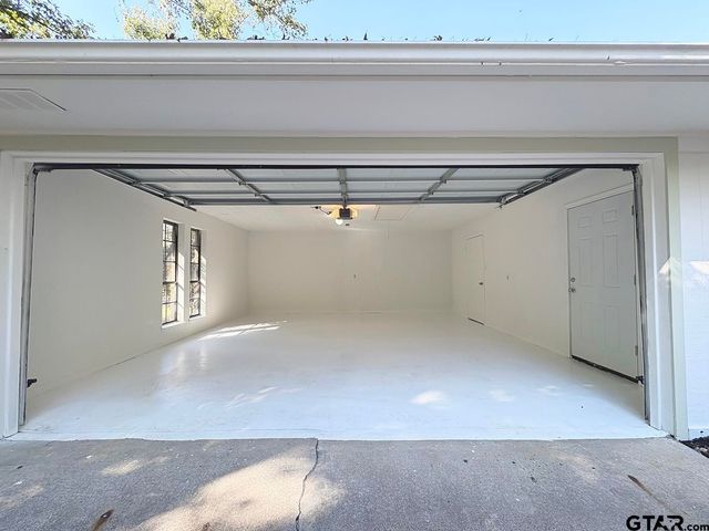 1743 Barbara Ct, Hideaway, TX 75771