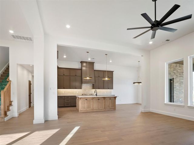 11808 Thomas Trail, Oklahoma City, OK 73173