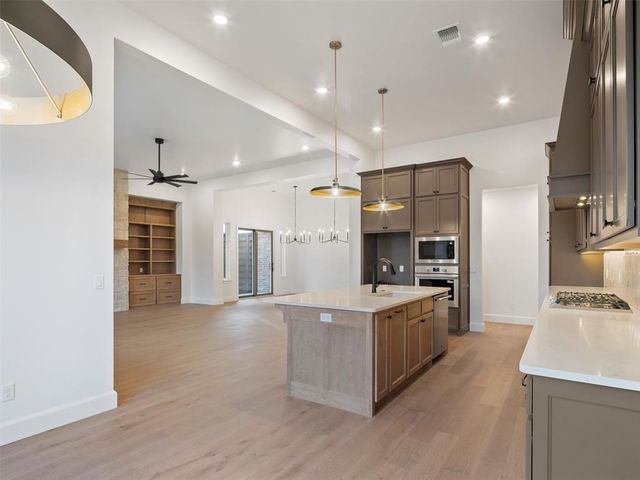 11808 Thomas Trail, Oklahoma City, OK 73173