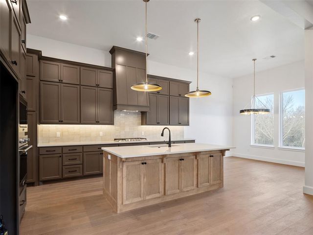 11808 Thomas Trail, Oklahoma City, OK 73173