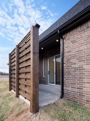 11808 Thomas Trail, Oklahoma City, OK 73173