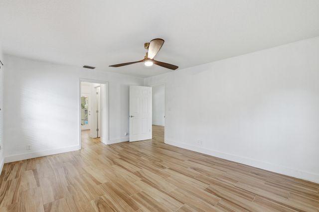 2700 Yarmouth Drive, Wellington, FL 33414