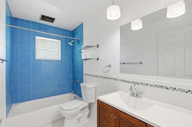 2700 Yarmouth Drive, Wellington, FL 33414