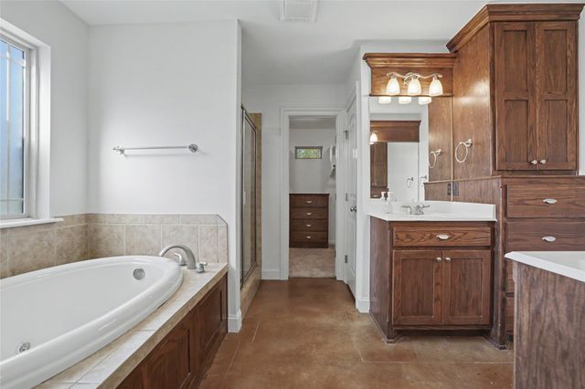 16238 S 43rd Avenue E, Bixby, OK 74008