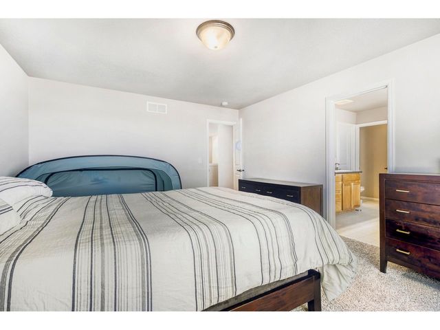 368 Littlebrook Ct, Windsor, CO 80550