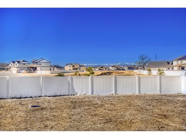 368 Littlebrook Ct, Windsor, CO 80550