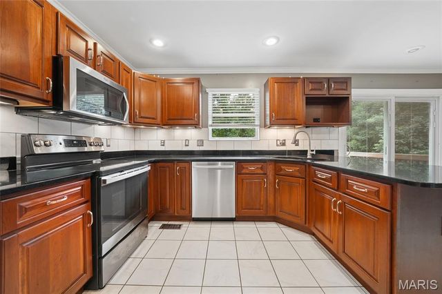 394 Westwind Estates Lane, Valley Park, MO 63088