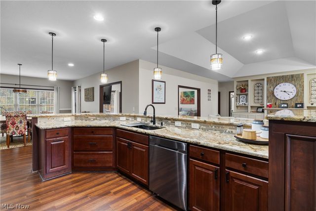 5247 Birchmont Avenue SW, Canton, OH 44706