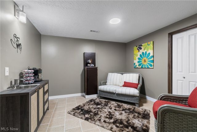 5247 Birchmont Avenue SW, Canton, OH 44706