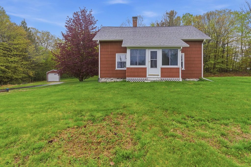 114 Mansfield Road, Temple, NH 03084