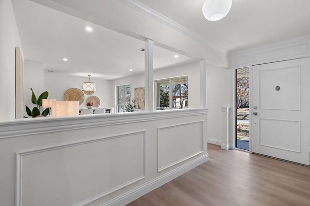 1306 Driftwood Drive, Euless, TX 76040