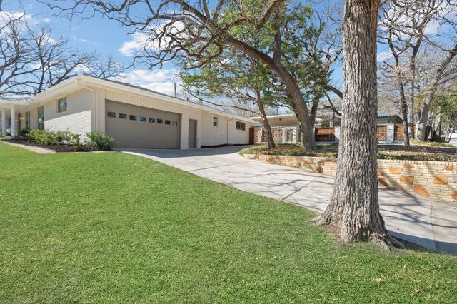 1306 Driftwood Drive, Euless, TX 76040