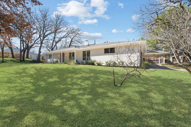 1306 Driftwood Drive, Euless, TX 76040