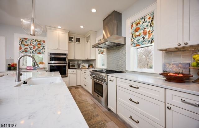 330 Hartford Rd, South Orange Village Twp., NJ 07079