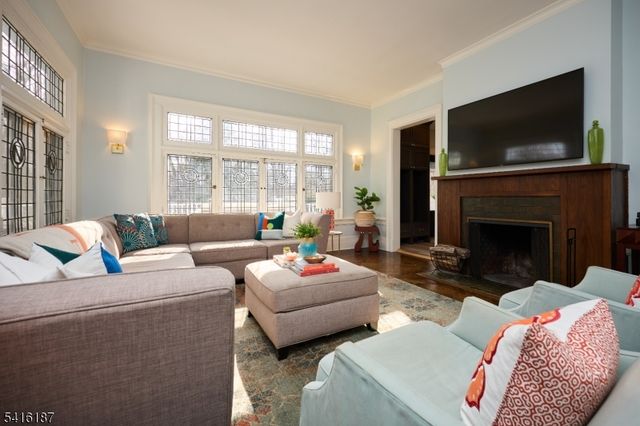 330 Hartford Rd, South Orange Village Twp., NJ 07079